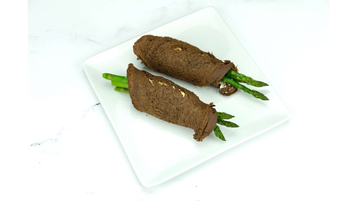 Asparagus rolls