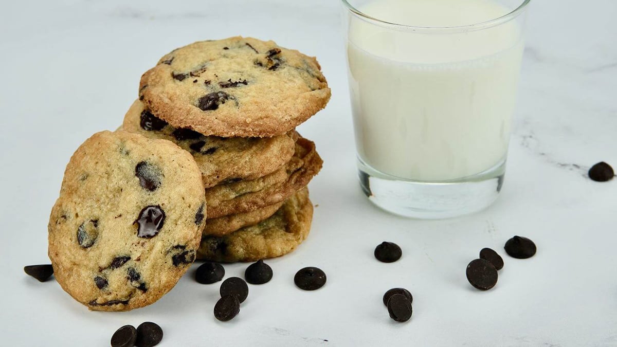 emotional support chocolate chip cookies