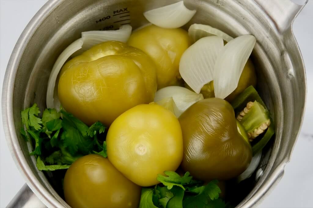 tomatillos for enchiladas suizas