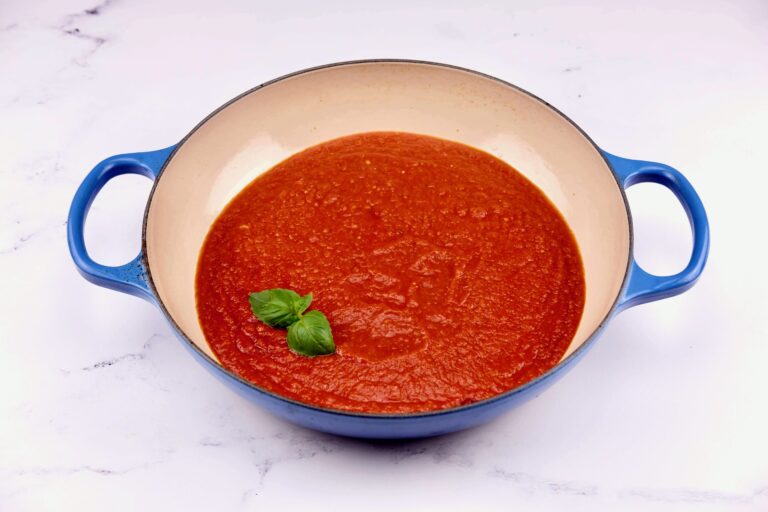 a pot of vegetarian red sauce