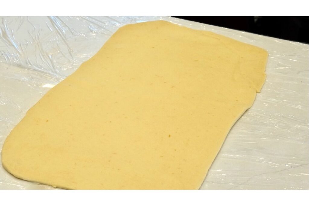 how to roll out babka dough