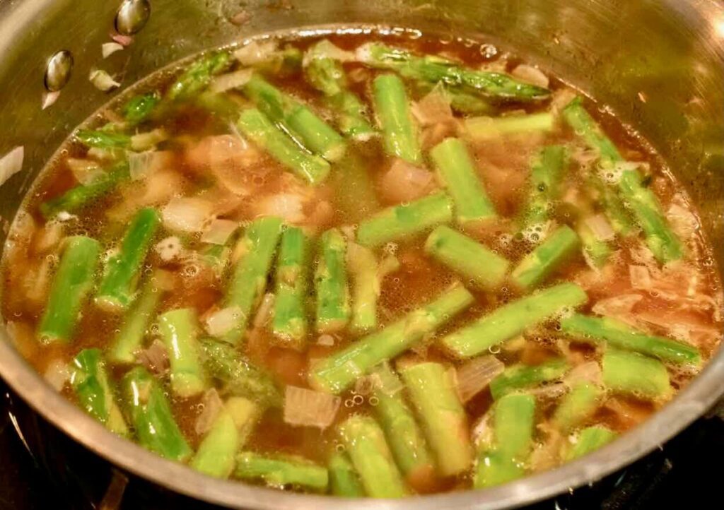 spring pea and asparagus soup