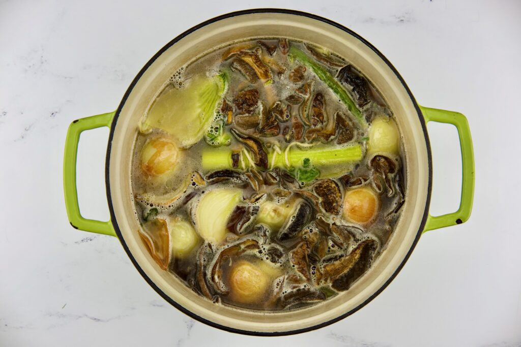 making umami vegetable stock