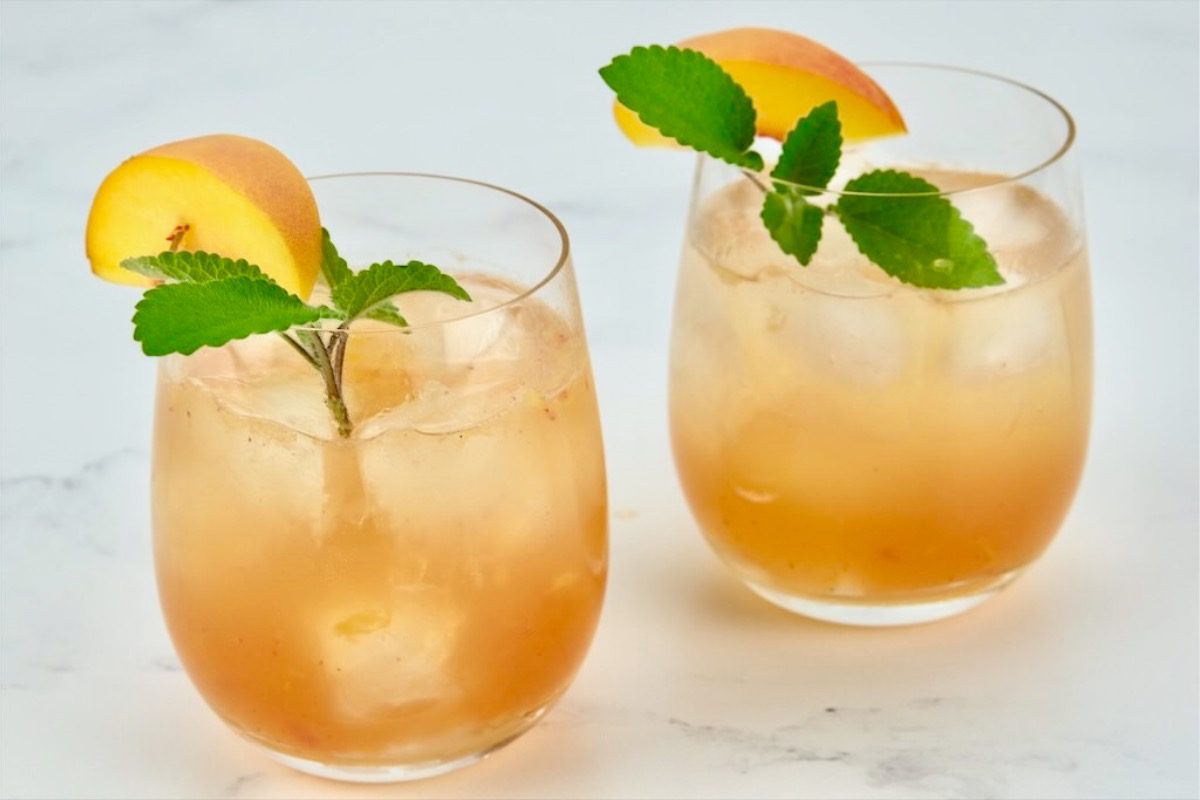 A Perfect Peach Cocktail Recipe: Endless Summer - The Eating Emporium