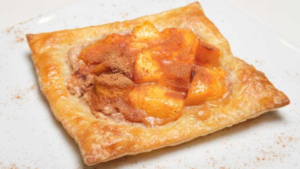 peaches and cream pastry