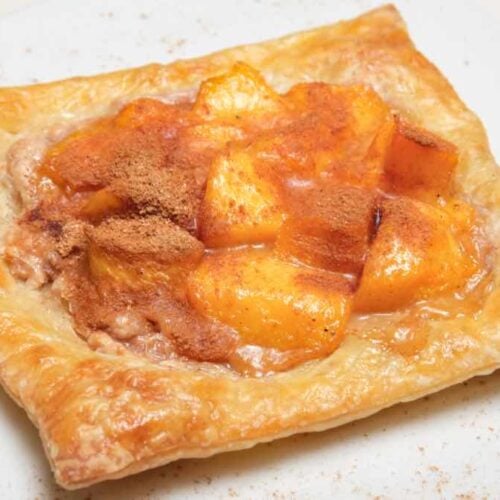 peaches and cream pastry