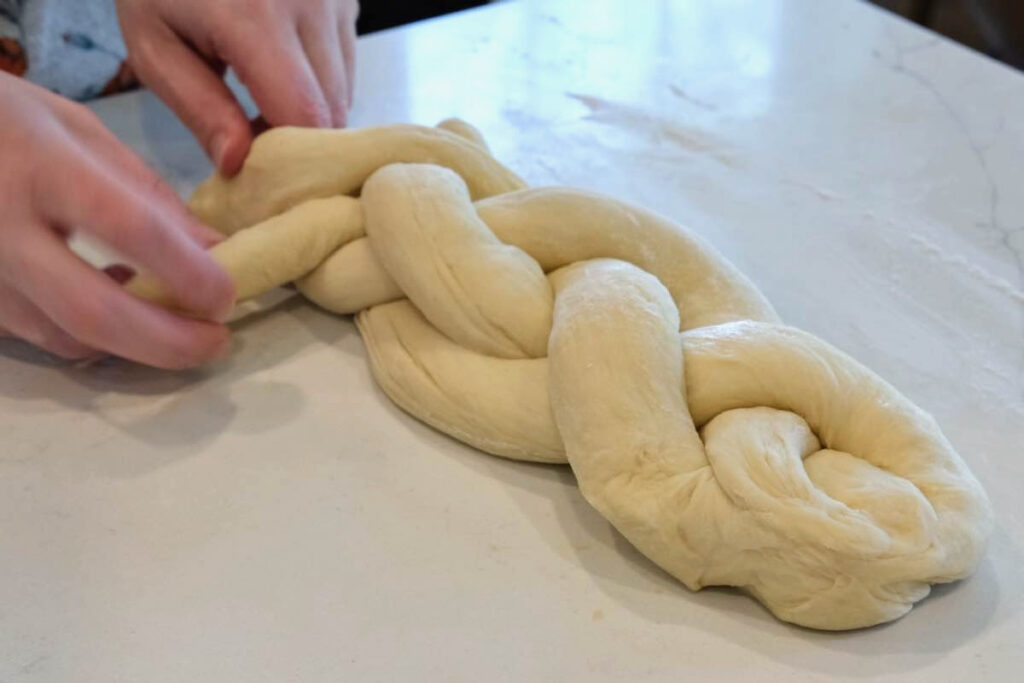 how to braid challah bread