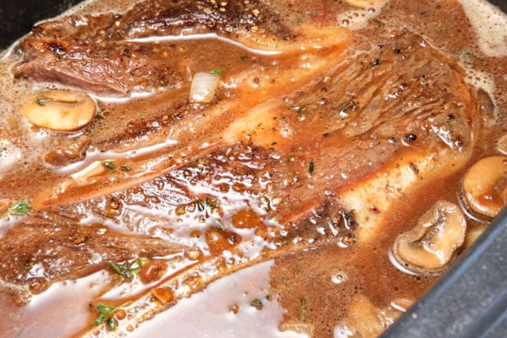 easy slow cooker beef stroganoff