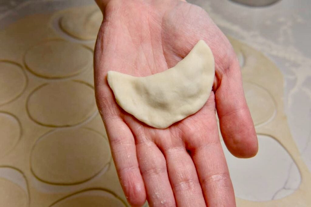 ashak leek dumplings