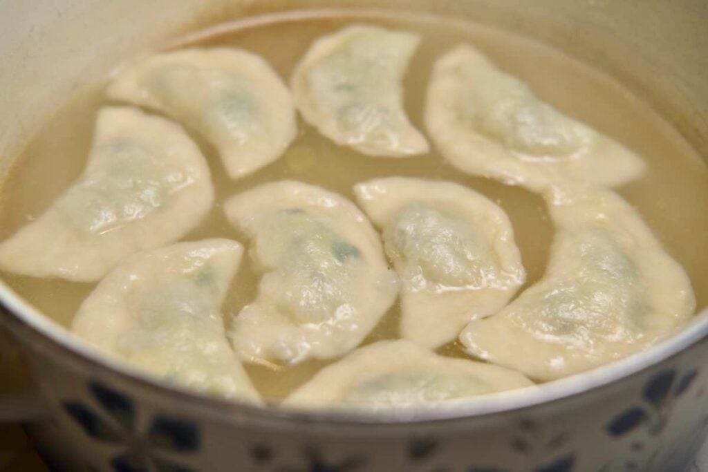 ashak leek dumplings